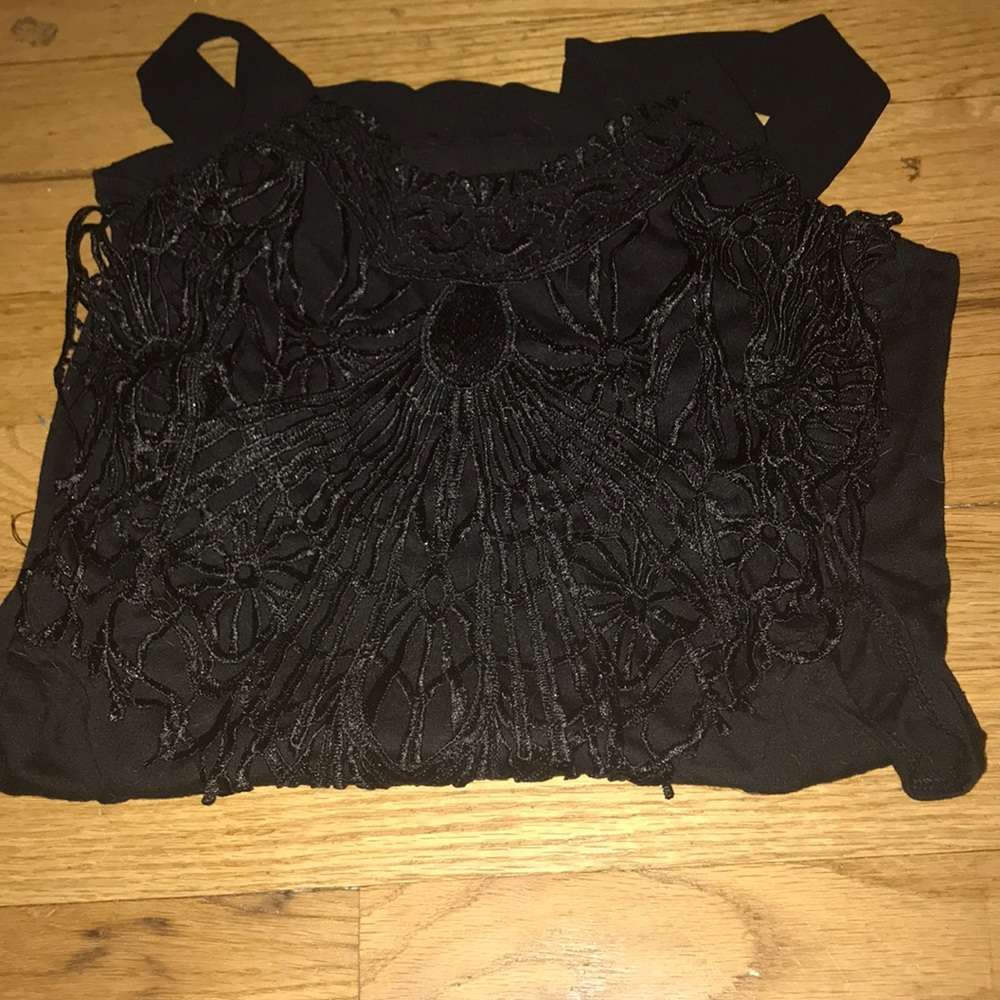 Black blouse ! - Picture 2 of 2